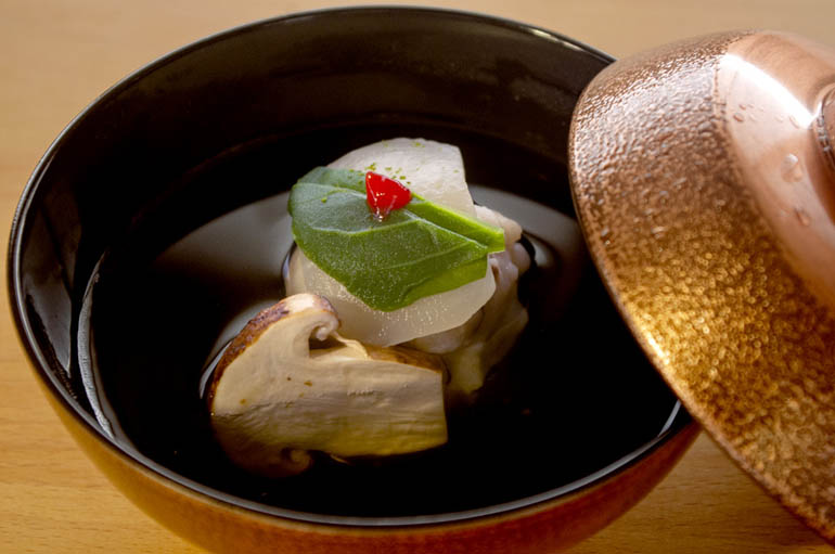 斗米庵 料理写真 带松茸的清汤